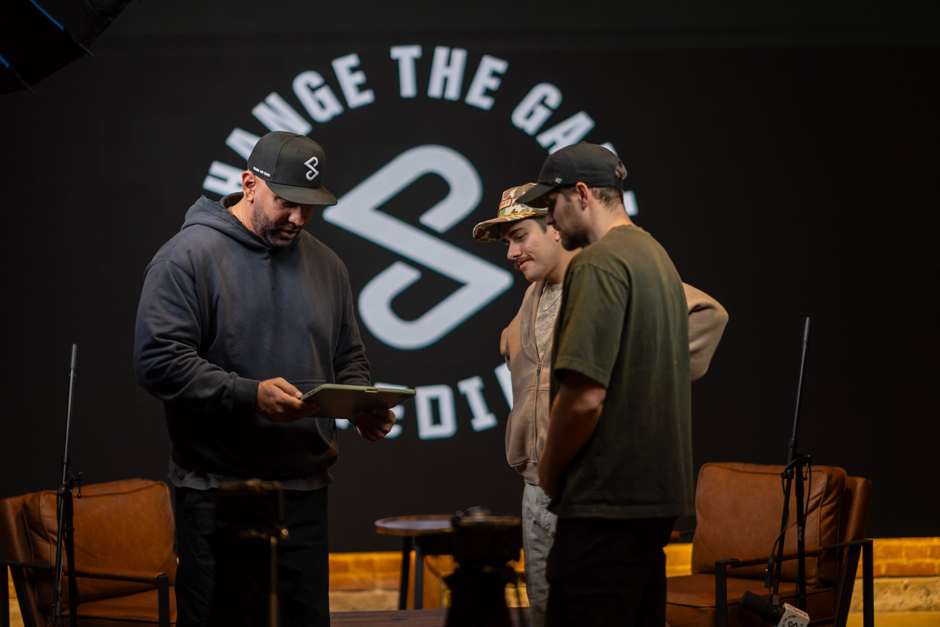 Behind the scenes in the CHANGED studio