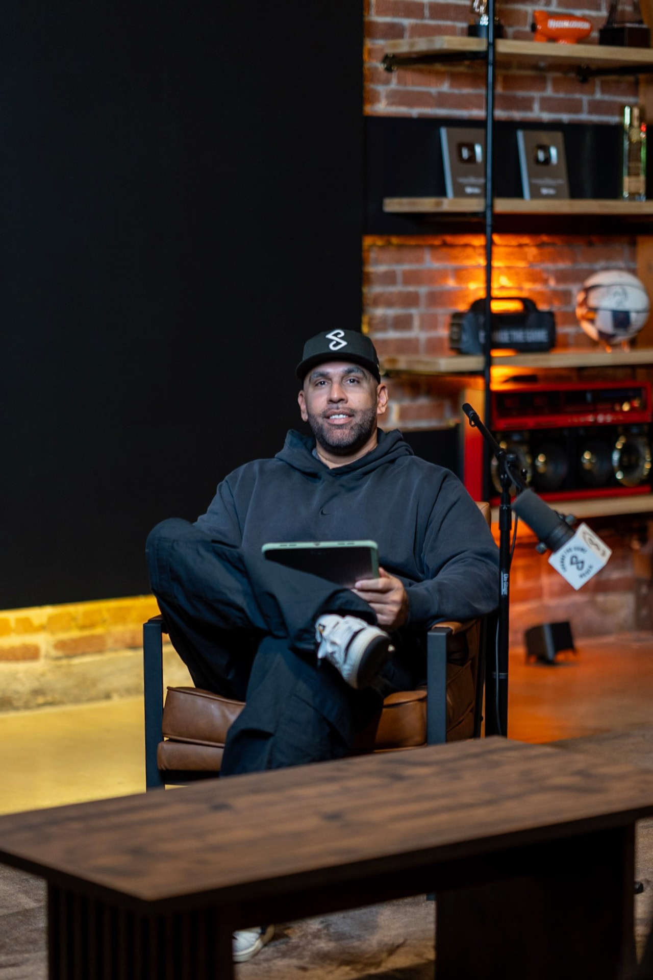 Behind the scenes in the CHANGED studio